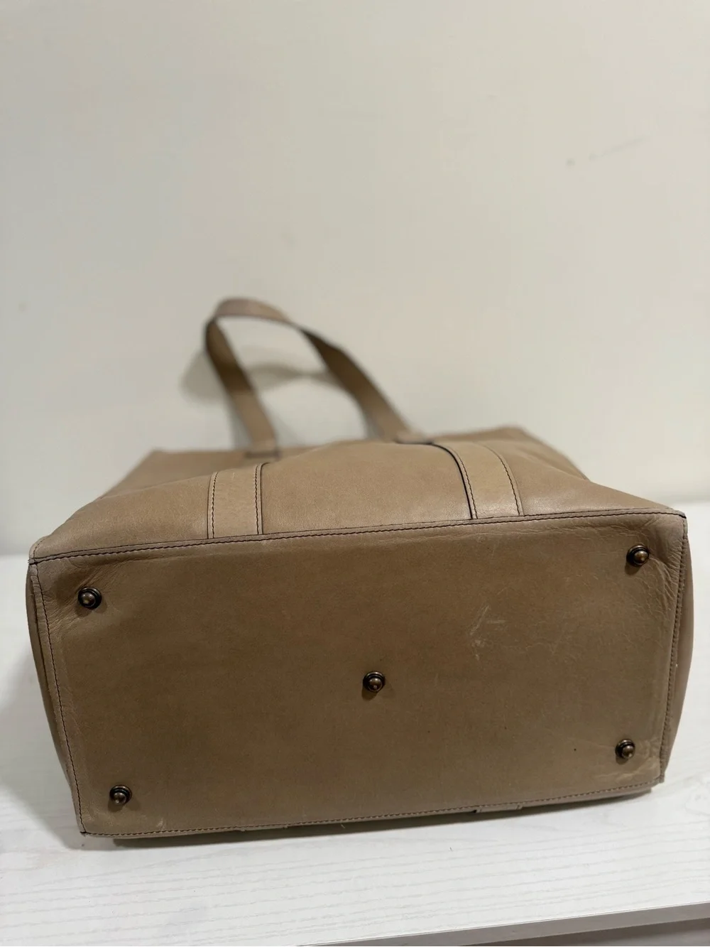 Men's Leather Duffel Tote in Taupe - Classic Everyday Carry